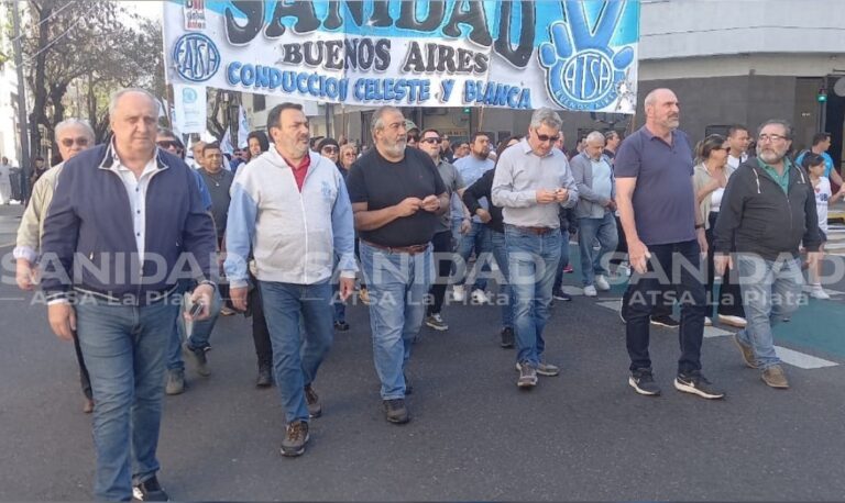 Movilización en defensa de la salud y la educación pública